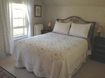 Turtle Island Bed And Breakfast Gananoque Exterior photo
